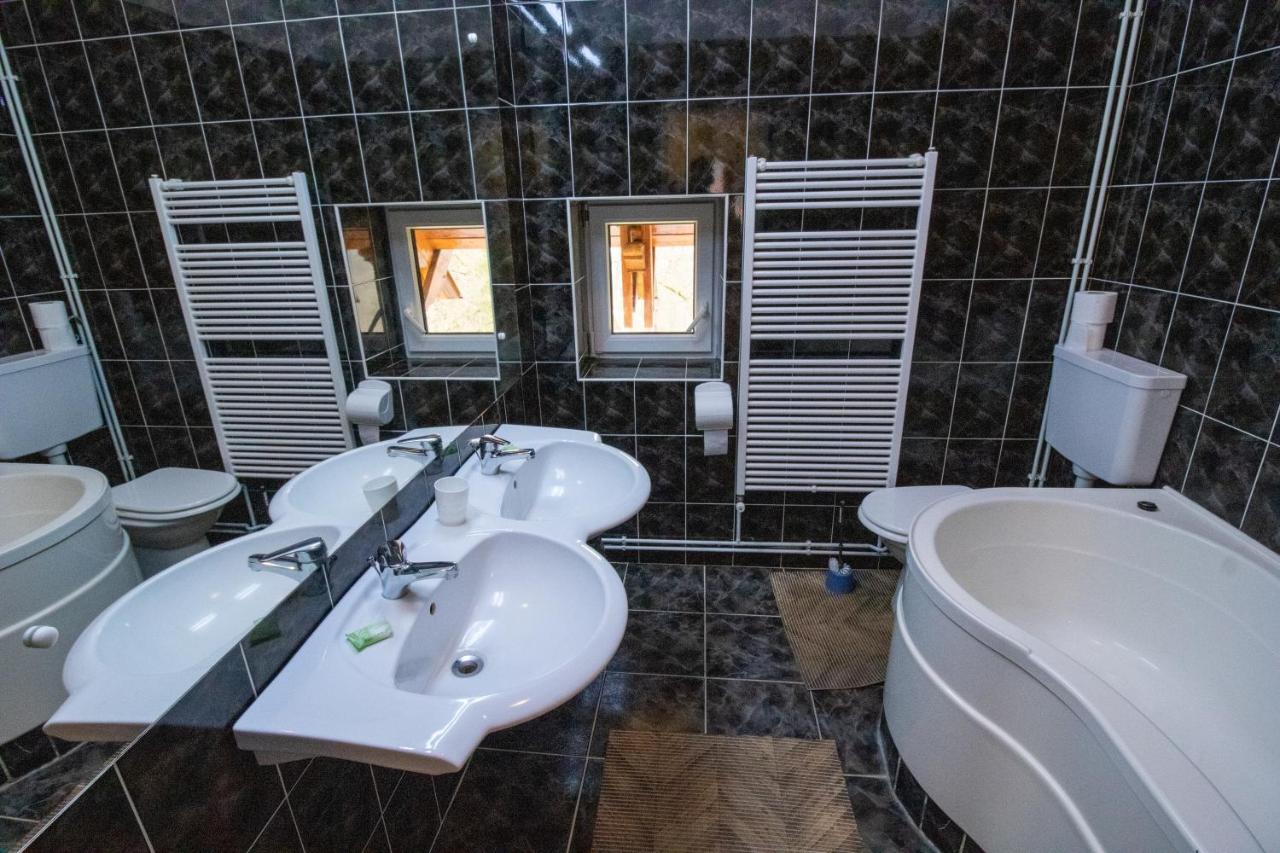 Pensiunea Eden Sovata Ngoại thất bức ảnh
